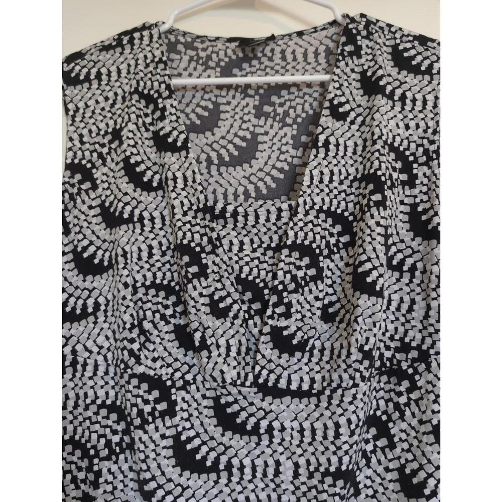 Large black and white tank - Picture 2 of 5